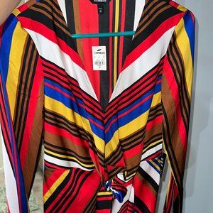 diagonal striped dress, low v-cut with sleeves